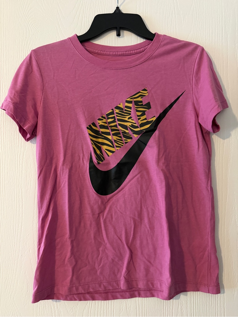 Nike Leopard Print T-shirt size S